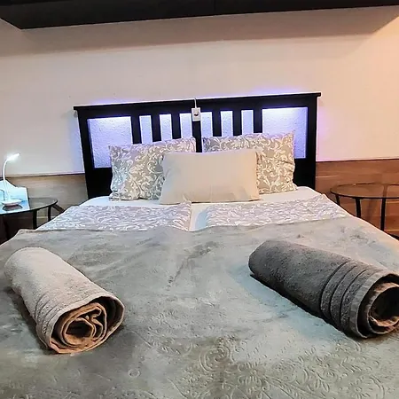 Galiba Vendeghaz Appartement *