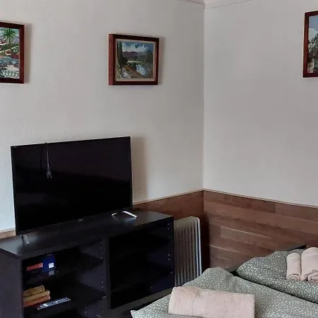 Galiba Vendeghaz Apartment Jeno