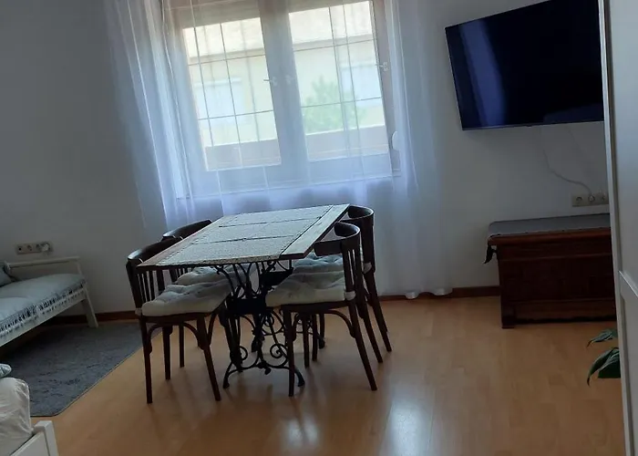아파트 Galiba Vendeghaz *